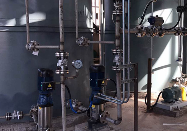 寧夏三效蒸發器處理飼料廢水（shuǐ）項目現場調（diào）試實景拍攝